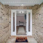 Beautiful New Construction Only 4 Min To Downtown!