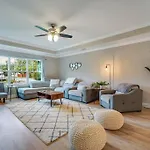Beautiful New Construction Only 4 Min To Downtown!