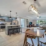 Beautiful New Construction Only 4 Min To Downtown!