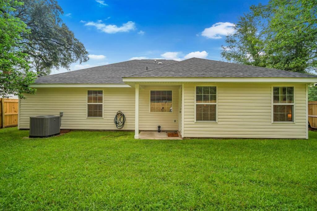 Ferienhaus Beautiful New Construction Only 4 Min To Downtown! *